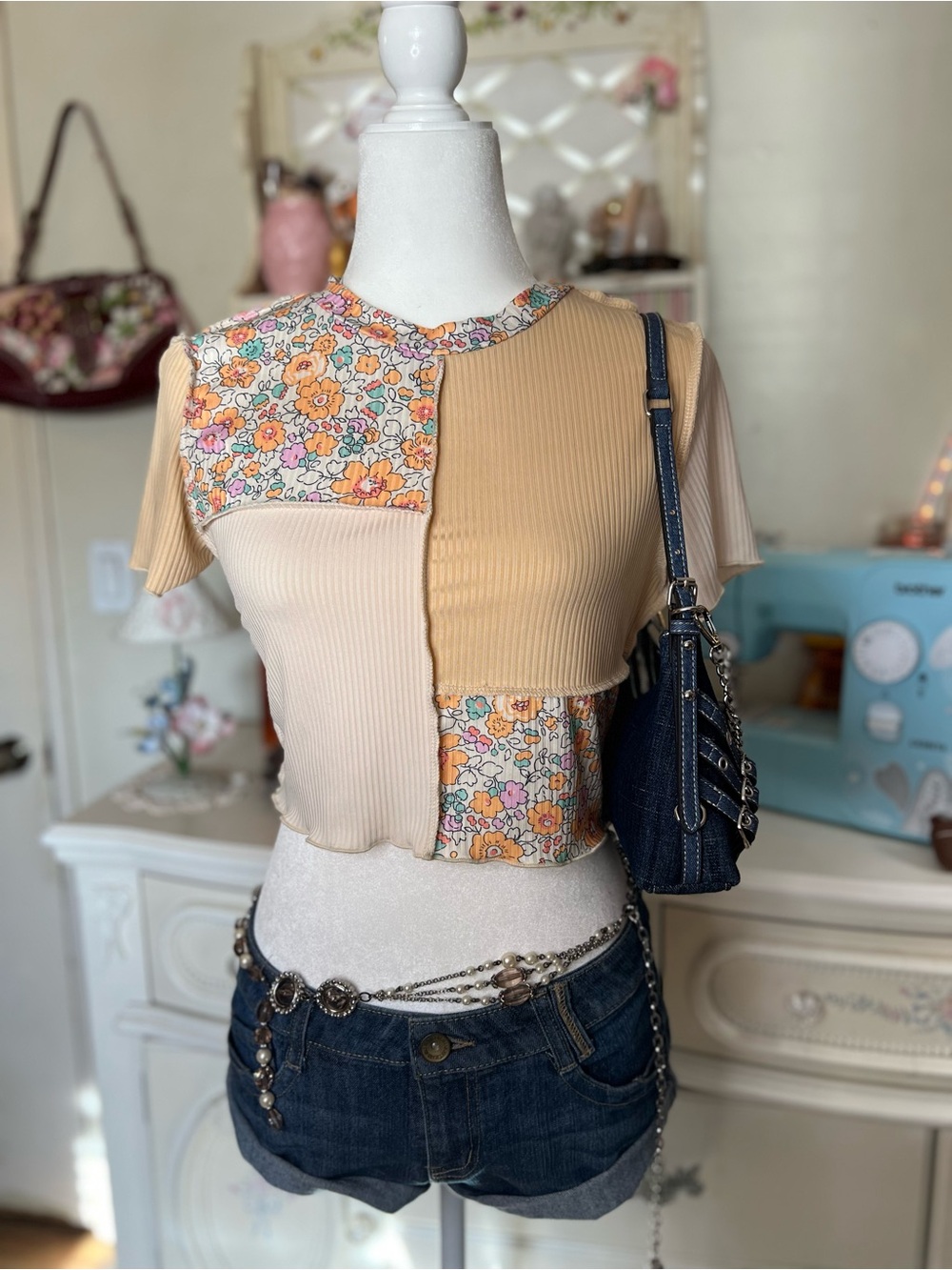 ROMWE Beige Floral Patchwork Ribbed Crop Top